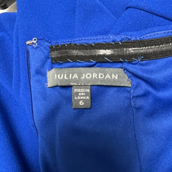 Julia Jordan Sleeveless Cowl Halter Neck Asymmetric Dress - Picture 4 of 10